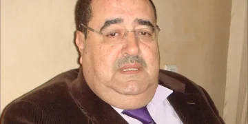 لقاءات سرية للتمديد للشكر