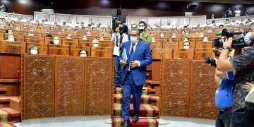 من يحاسب هؤلاء البرلمانيين؟!