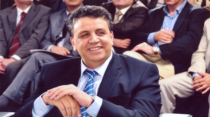 خال الهمة يقسم ” البام “