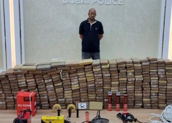 اعتقال إسرائيلي متلبسا بتهريب نصف طن من الكوكايين إلى الإمارات