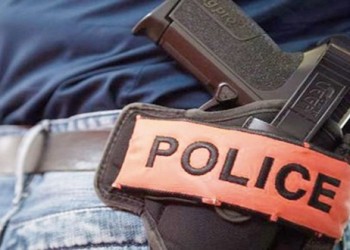 مفتش شرطة يستعمل سلاحه الوظيفي لتوقيف شخص عرض حياة المواطنين للخطر