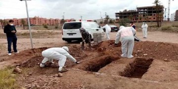 تقليص عدد الحضور المسموح به في الجنائز ومراسم تأبين الموتى