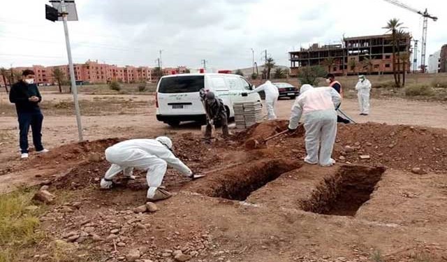 تقليص عدد الحضور المسموح به في الجنائز ومراسم تأبين الموتى