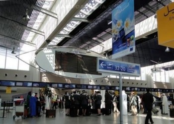 التسابق لركوب أول طائرة قبل إغلاق الحدود بين المغرب وفرنسا