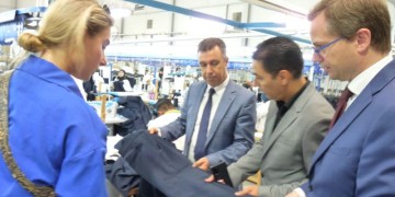 وفد هولندي يحل بمنطقة الأنشطة الإقتصادية بآيت قمرة