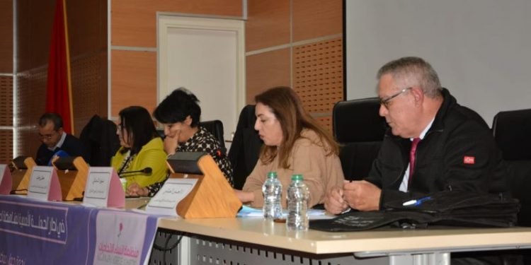 العنف الرقمي ضد النساء موضوع ندوة بالحسيمة