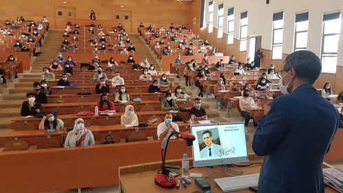 طنجة : الدكتور المصطفى استيتو يعطي انطلاقة الموسم الجامعي الجديد من كلية الطب والصيدلة