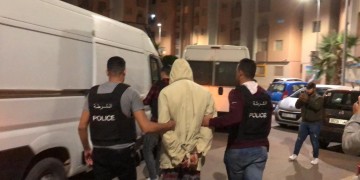 إعادة تمثيل جريمة سرقة وكالة لصرف الأموال بالحسيمة