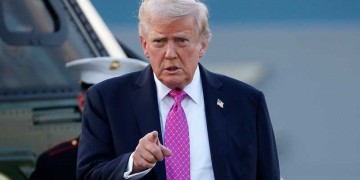 “السلام عبر القوة”: استراتيجية ترامب 2026 تشعل جبهات المفاوضات والتوترات الدولية