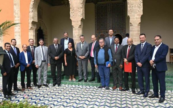 بعد حوارها مع وزير العدل: النقابات تقرر تعليق احتجاجها بالمحاكم