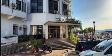 جماعة تطوان تنقل مصالحها إثر تصدعات بالمقر القديم حفاظا على سلامة المواطنين