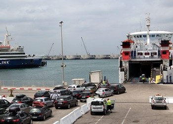 إحباط محاولة تهريب وحدات من الاختبارات السريعة للكشف عن كورونا بميناء طنجة