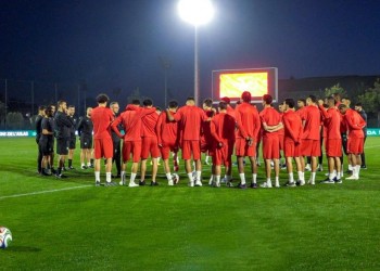 المنتخب الوطني يجري أول حصة تدريبية له تحت إشراف المدرب الجديد محمد وهبي
