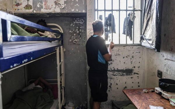 تسجيل رقم قياسي جديد في عدد النزلاء بالسجون الفرنسية