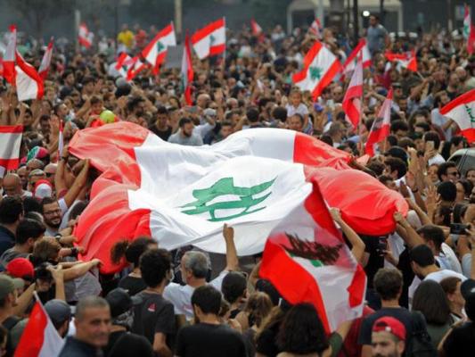 سعد الحريري يعلن استقالته من رئاسة الحكومة بعد تصاعد الاحتجاجات