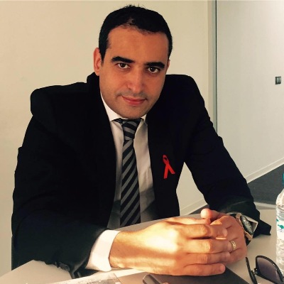 أخنوش…، ما عندوش بلاصتو "مازال" في البلاد