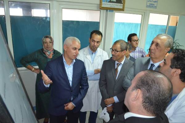 وزير الصحة وعامل إقليم الحسيمة يتفقدان المؤسسات الصحية بالإقليم