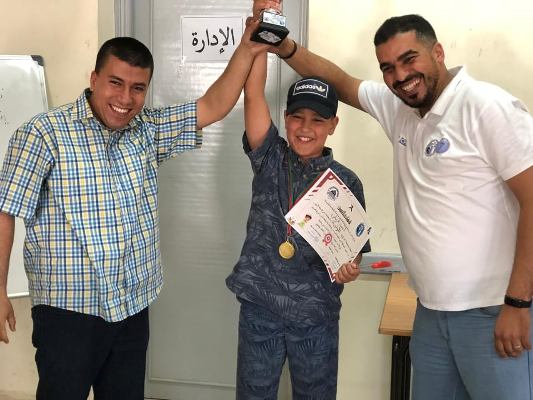 البطل أيمن الزياني يتوج بلقب دوري الصداقة للشطرنج ببني حذيفة