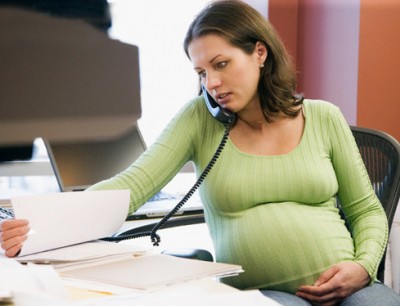 فيديو: حماية المرأة الحامل من الفصل عن العمل