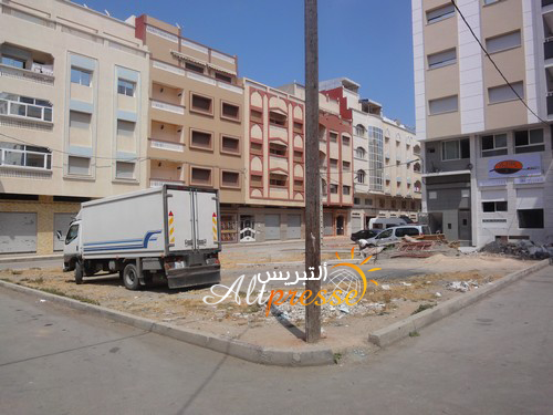 بلدية الحسيمة مطالبة بإعادة إيواء ساكنة شارع الرباط بمنازلهم الأصلية