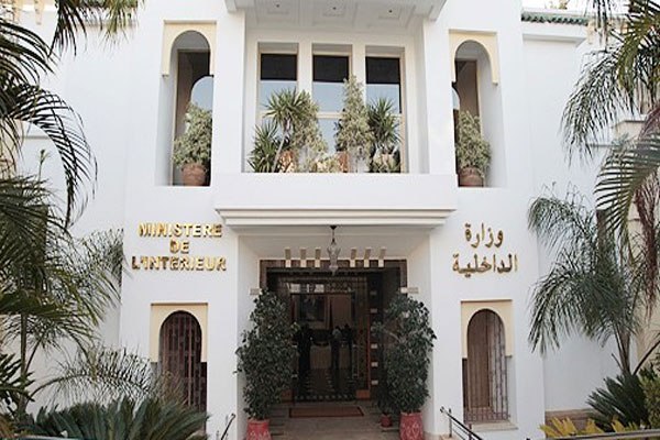 الداخلية تمنع الجماعات المحلية من إجراء مباريات التوظيف قبل الانتخابات