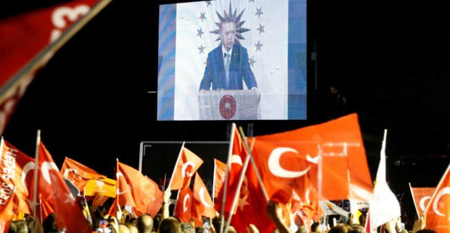 أردوغان والائتلاف بقيادة حزب العدالة والتنمية يتصدران النتائج الأولية لانتخابات تركيا