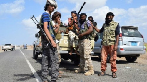 اليمن: الحوثيون يستعيدون مواقع بالجنوب ويسيطرون على مدينة دمت