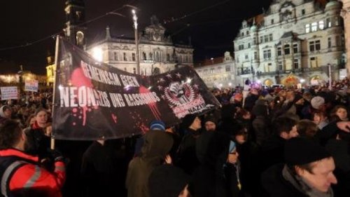 ميركل تندد بالتظاهرات المناهضة للإسلام في ألمانيا