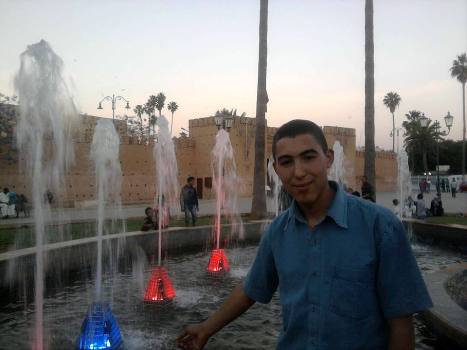 عندما يتحدثون بأنفسنا