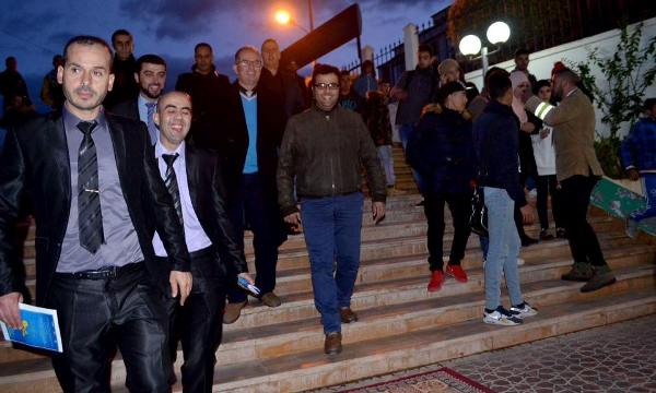 رفع ستار مهرجان الحسيمة المسرحي بمسرحية "التعري قطعة قطعة" وتكريم الفعل الجمعوي بالمدينة.