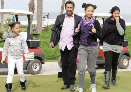 الزواج المثلي يجبر الشاب خالد على الاستقرار بالمغرب