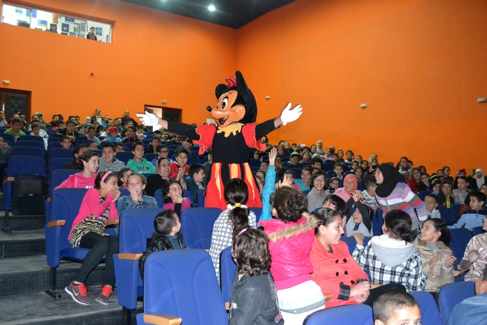 اختتام باهر لعرس الحسيمة المسرحي بفقرات متنوعة