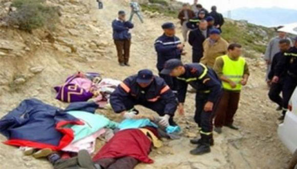 مقتل ثلاثة أشخاص رميا بالرصاص على يد مجهولين