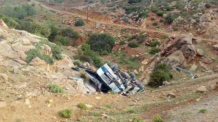 حالة استنفار بالمستشفى الإقليمي بالحسيمة بعد انقلاب حافلة