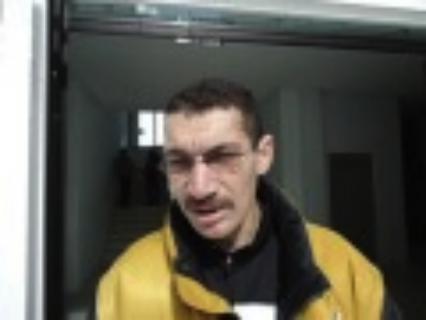 احتجاج موظفي بلدية الحسيمة على الاقتطاع من أجورهم