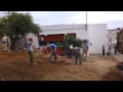 هولانديون ومغاربة في حملة تنظيف مستشفى الحسيمة