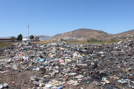 المزبلة العشوائية تشكل خطرا على سكان ترجيست