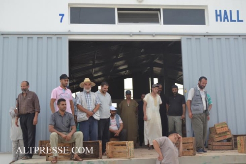 سوق الجملة بالحسيمة خال من الخضر والفواكه بسبب إضراب التجار