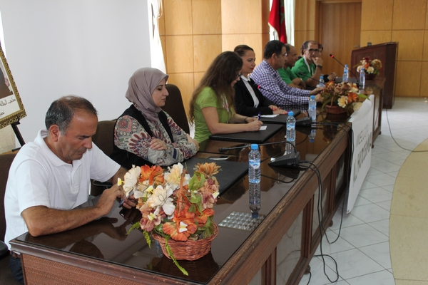 التبادل الشبابي الدولي المغربي – الألماني – البولوني يحل بالحسيمة لتنفيذ ورشات ثقافية وفنية