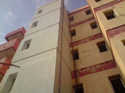طالبة تنتحر بعد أن ألقت بنفسها من الطابق الثالث للحي الجامعي