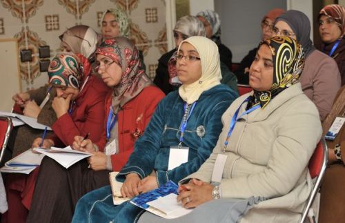 "ذوات" تسائل المرأة وقضايا التجديد في الفكر الإسلامي