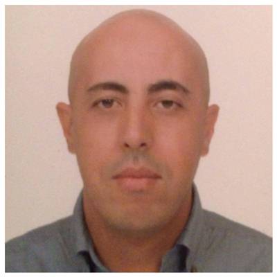 نضالات شغيلة الطاكسي بالحسيمة بين الحق في الإحتجاج والتسفيه والتخوين