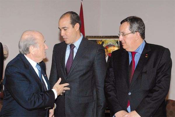 الفيفا ترفض استقبال أعضاء الجامعة والوزارة