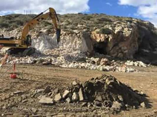 جمعية ذاكرة الريف قلقة من أشغال إحدى الشركات بمواقع أثرية بشاطئ اسفيحة نواحي الحسيمة