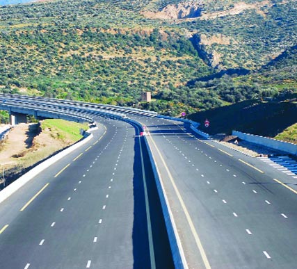 طريق تازة الحسيمة لن تكون جاهزة قبل 2022