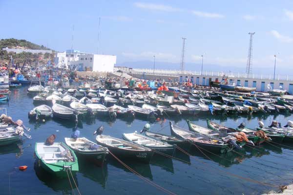 مأساة: وفاة بحار بأزمة قلبية مفاجئة عندما كان يعمل في عرض البحر بالحسيمة
