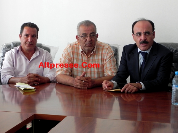 تحالف هجين يضم المصباح يقود الجرار لرئاسة جماعة انكور مسقط رأس إلياس العماري