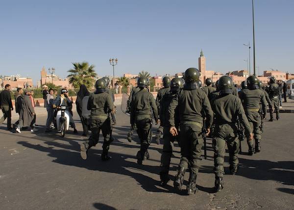 اعتقالات وإصابات في صفوف المحتجين وقوات الأمن بمراكش