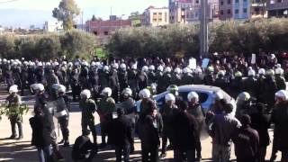 معطلو الحسيمة يحتجون على توظيفات زبونية