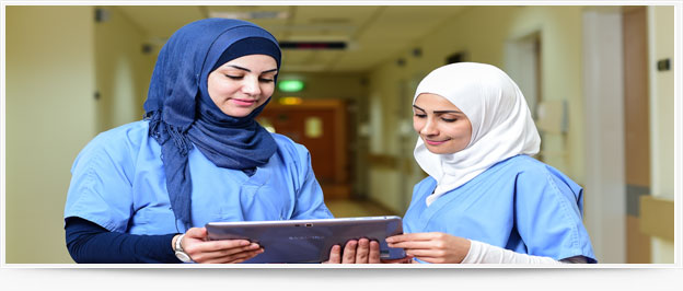أسرة التمريض تحتفل بعيدها الأممي